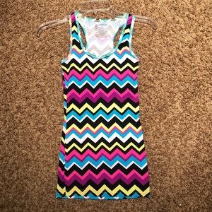 ♦️ 5 for $25! ♦️ Bright colorful chevron tank